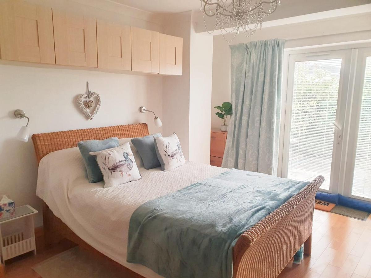 Little Dragons Apartment พูล ภายนอก รูปภาพ