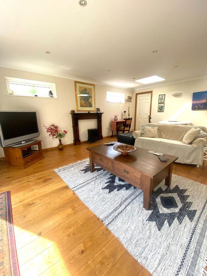 Little Dragons Apartment พูล ภายนอก รูปภาพ